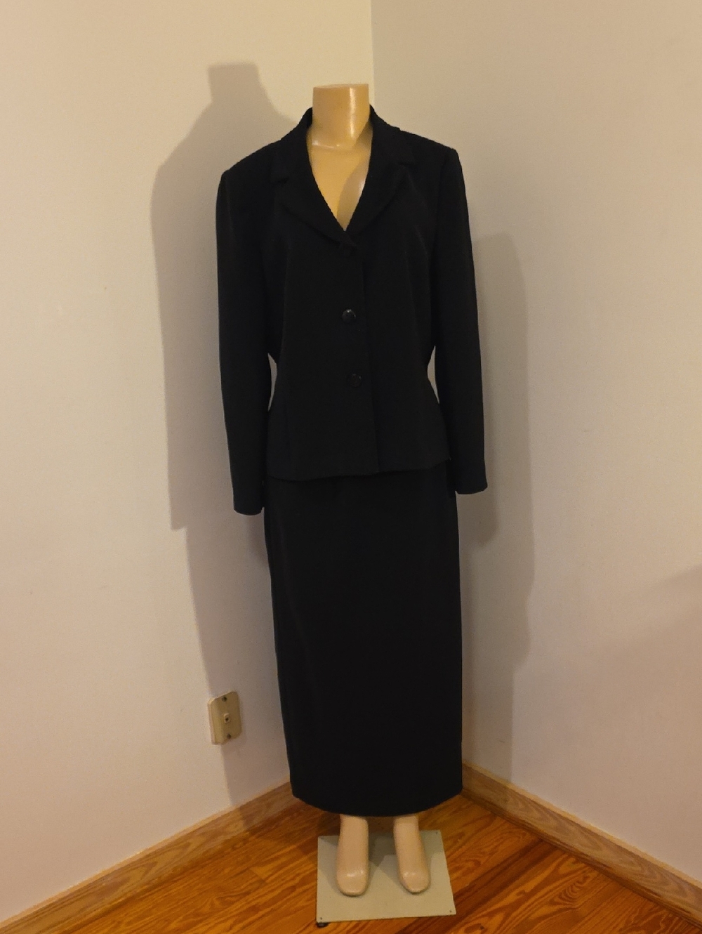 Le Suit Classic Black Maxi Skirt and Coordinating Jacket Set